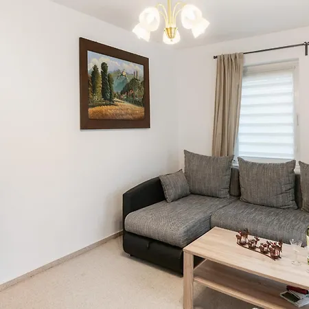 Easy Access To Local Highlights Dom wakacyjny *