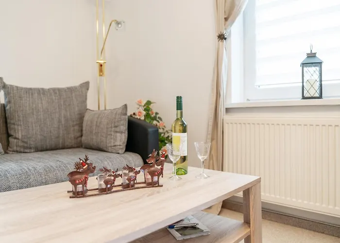 Semesterbostad Easy Access To Local Highlights