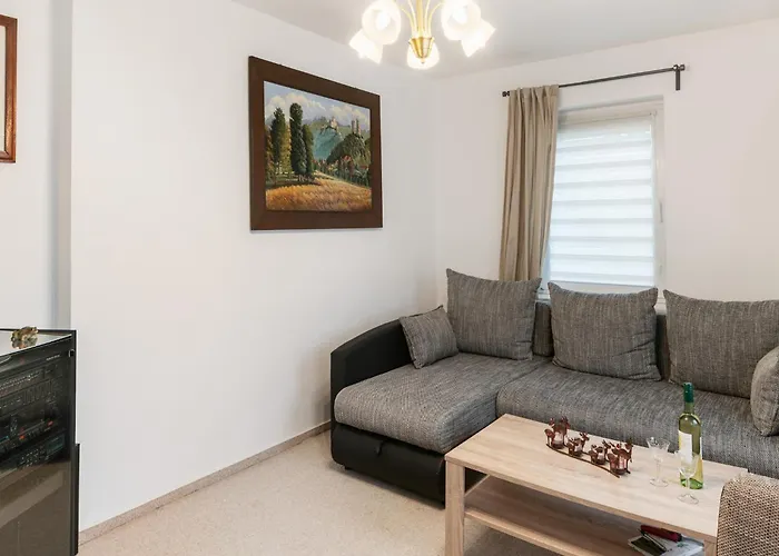 Easy Access To Local Highlights Semesterbostad *